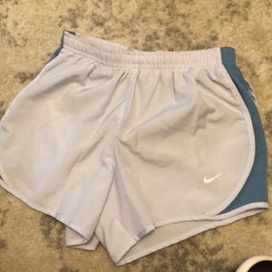 Nike shorts girls medium